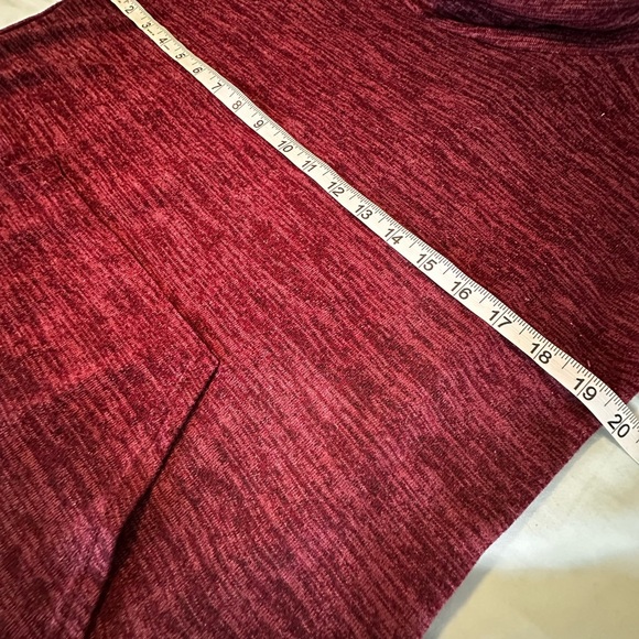 Women’s Space Dye Maroon Cowl Neck Kangaroo Pocket Pullover. Drawstring. Small. - Picture 6 of 10